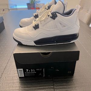 Jordan retro 4 “legend blue”